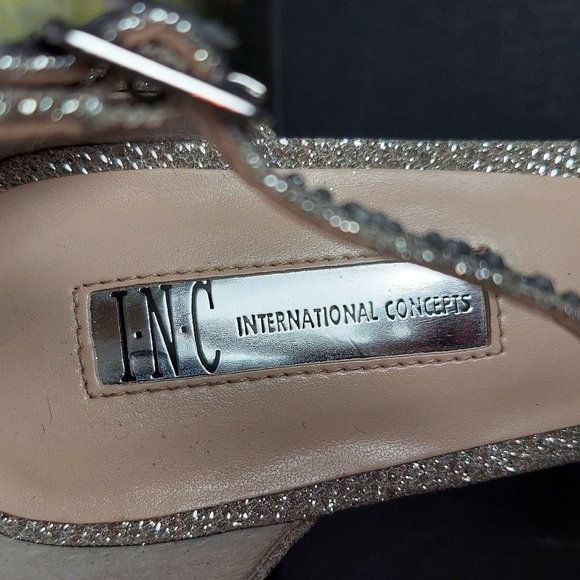 I.N.C. INTERNATIONAL CONCEPTS REESIE RHINESTONE BOW EVENING SANDALS (10) - Picture 5 of 15